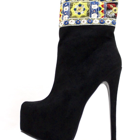 Embellished Suede Pointy Toe Platform Booties - Picture 2 of 5